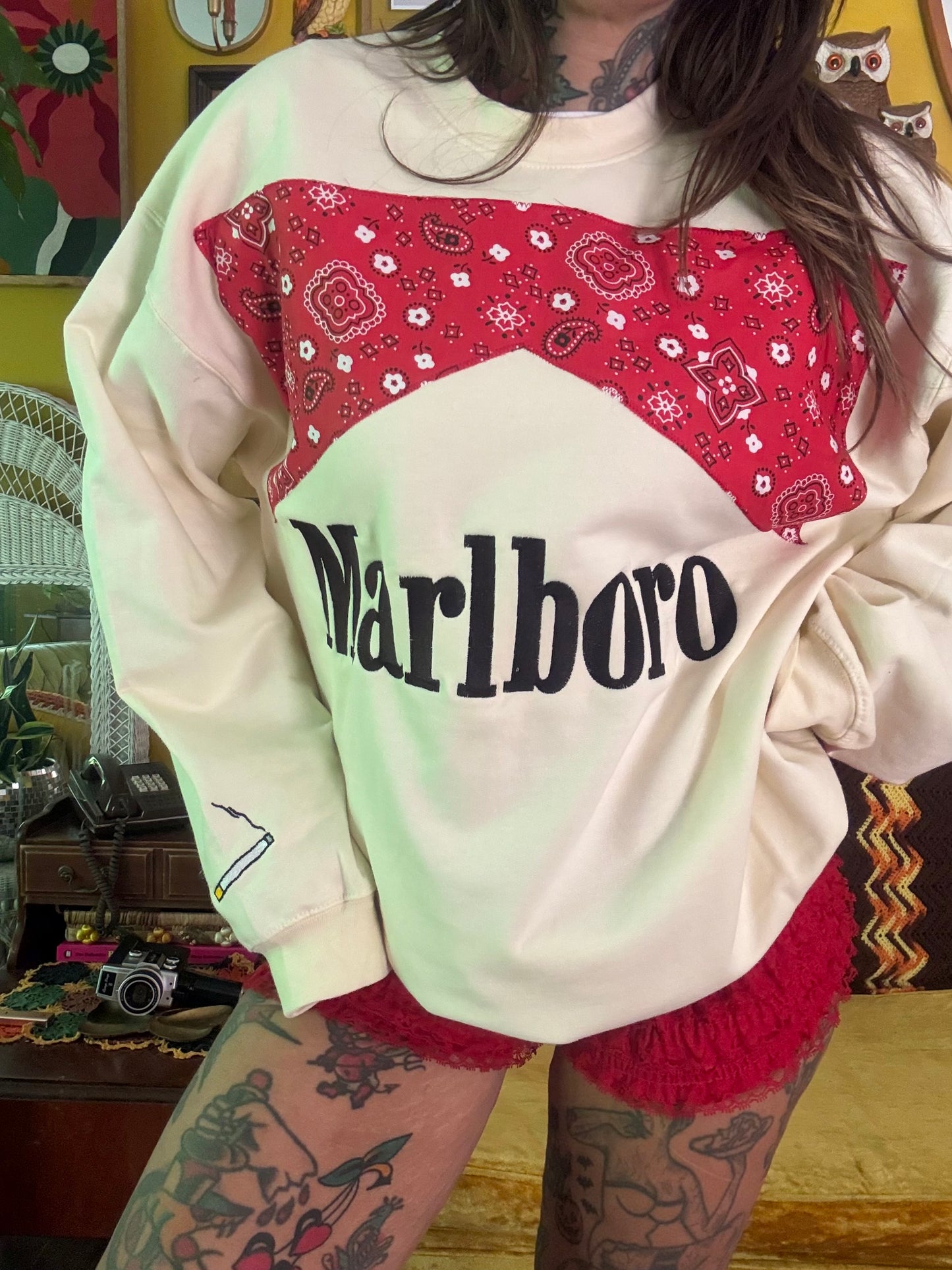 1:1 Marlboro Size LG Paisley Bandana & Embroidered Crewneck Sweatshirt