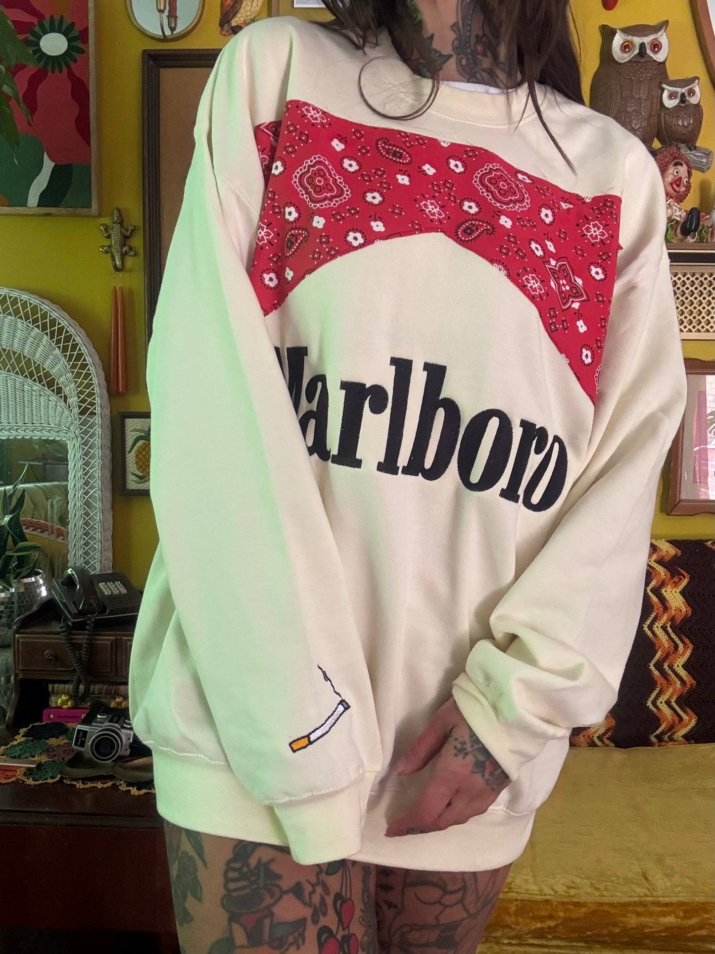 1:1 Marlboro Size LG Paisley Bandana & Embroidered Crewneck Sweatshirt