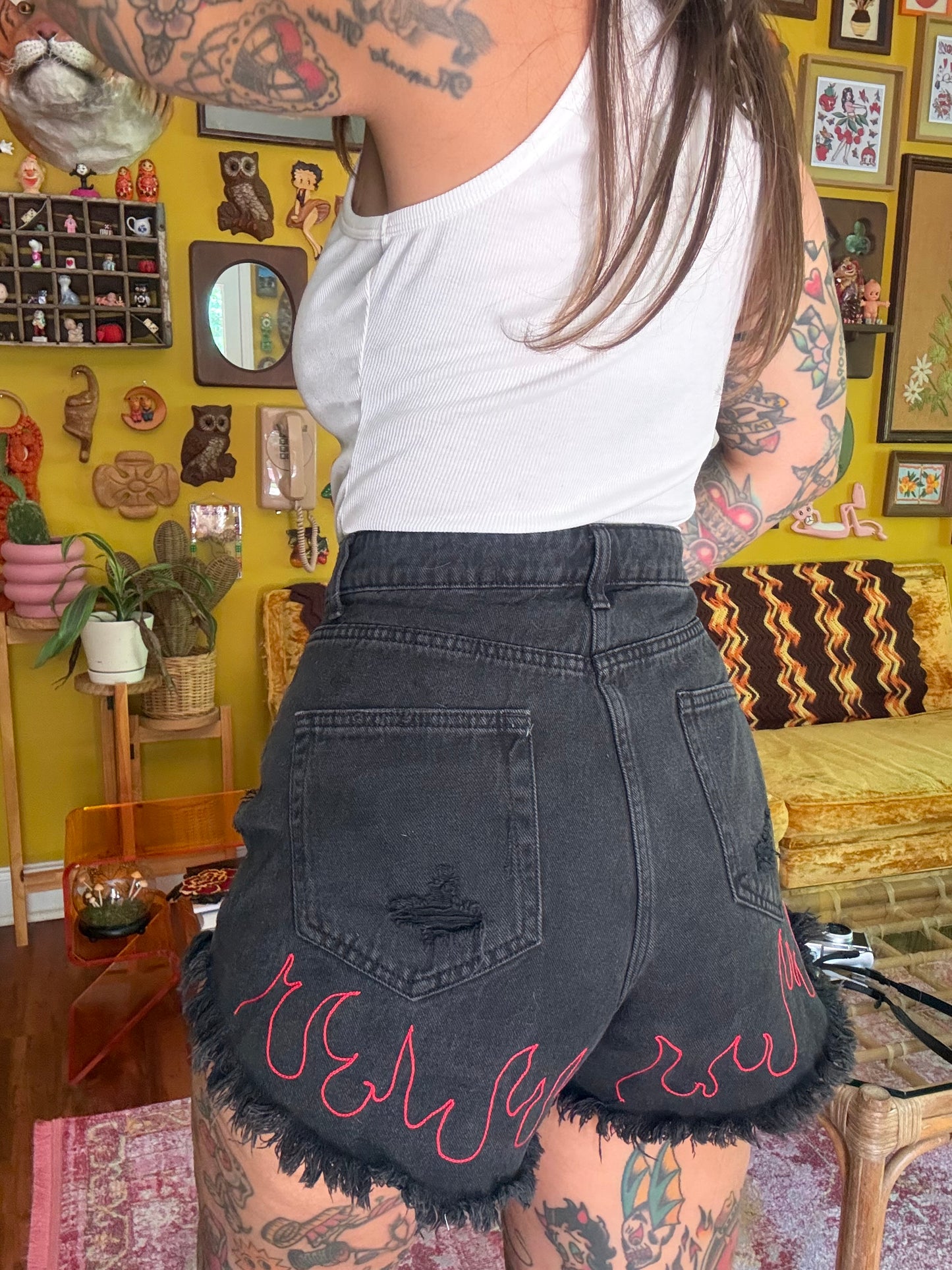 Flamin Hot 28-29" Denim Chain Stitched Embroidered Raw Hem Black Shorts