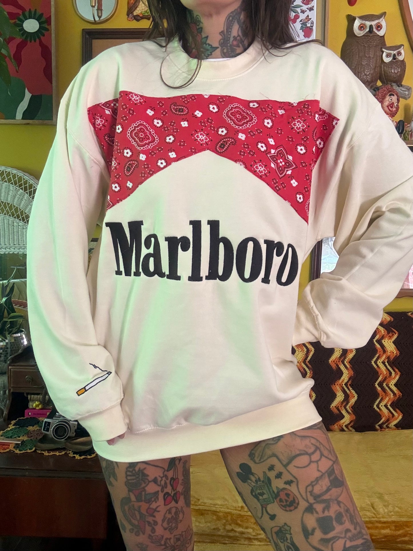 1:1 Marlboro Size LG Paisley Bandana & Embroidered Crewneck Sweatshirt