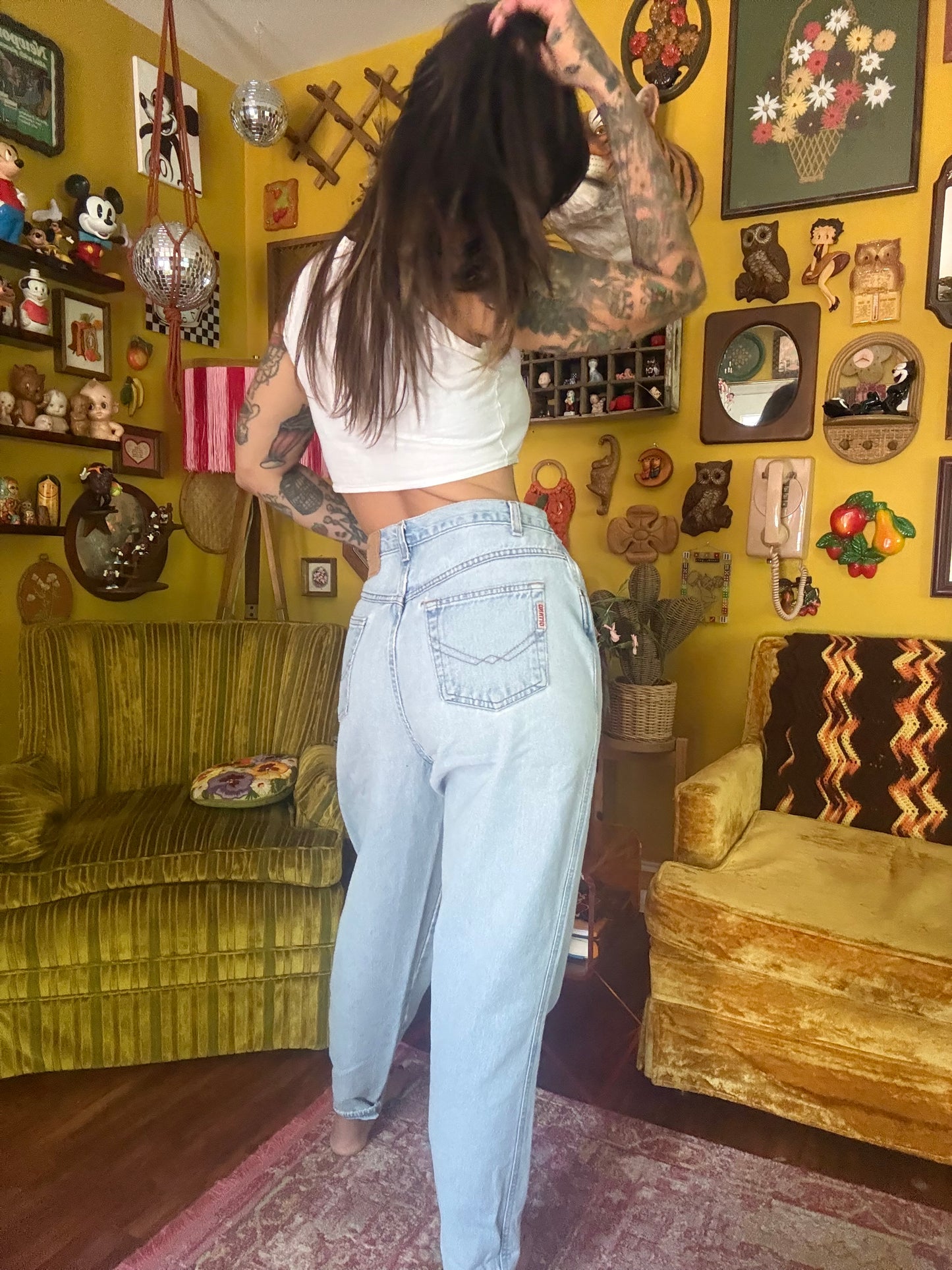 The "Daisy Days" 30" Vintage Gitano Custom Embroidered Jeans