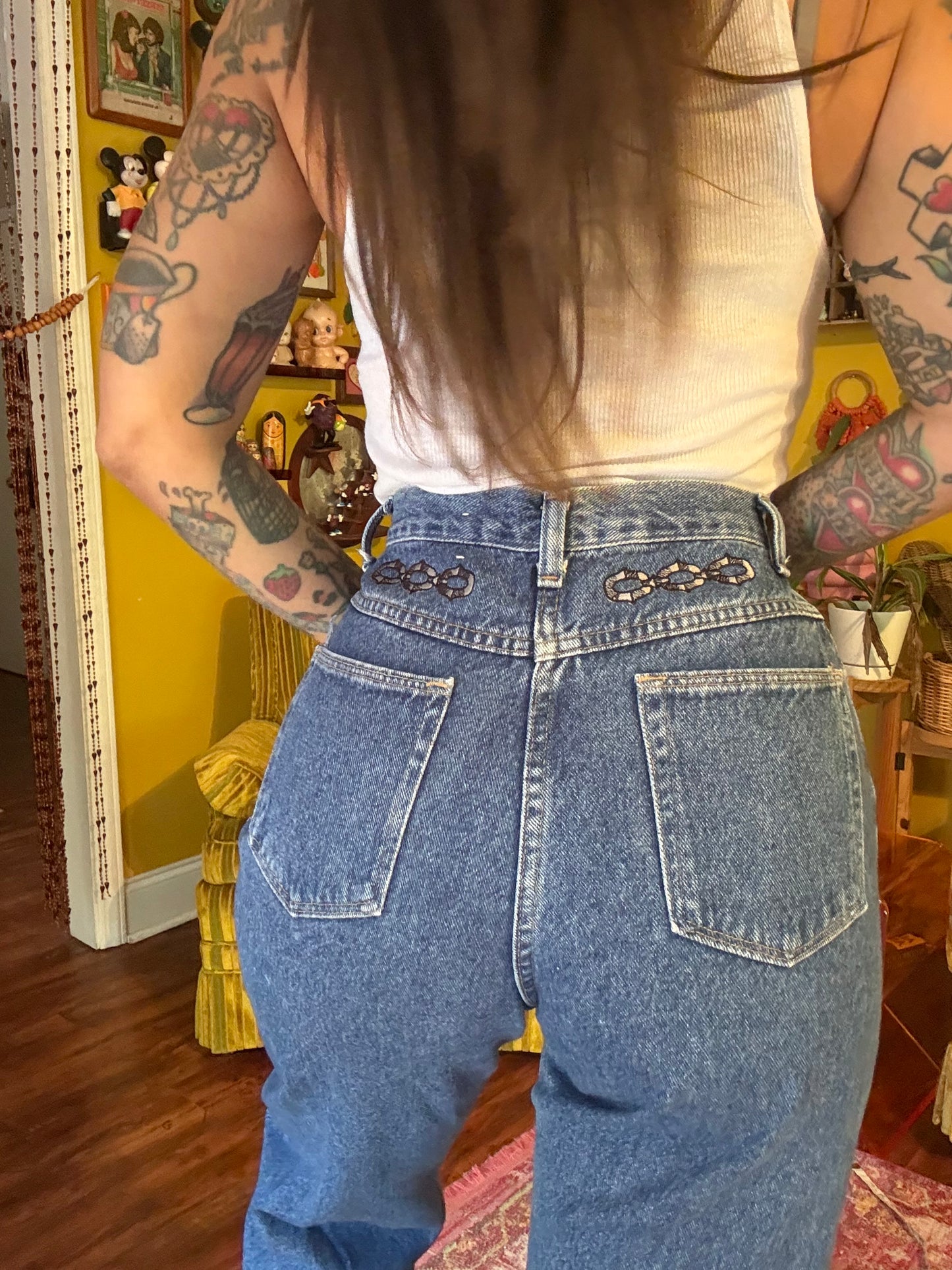 The "Off The Leash" 28" Vintage Wrangler Jeans
