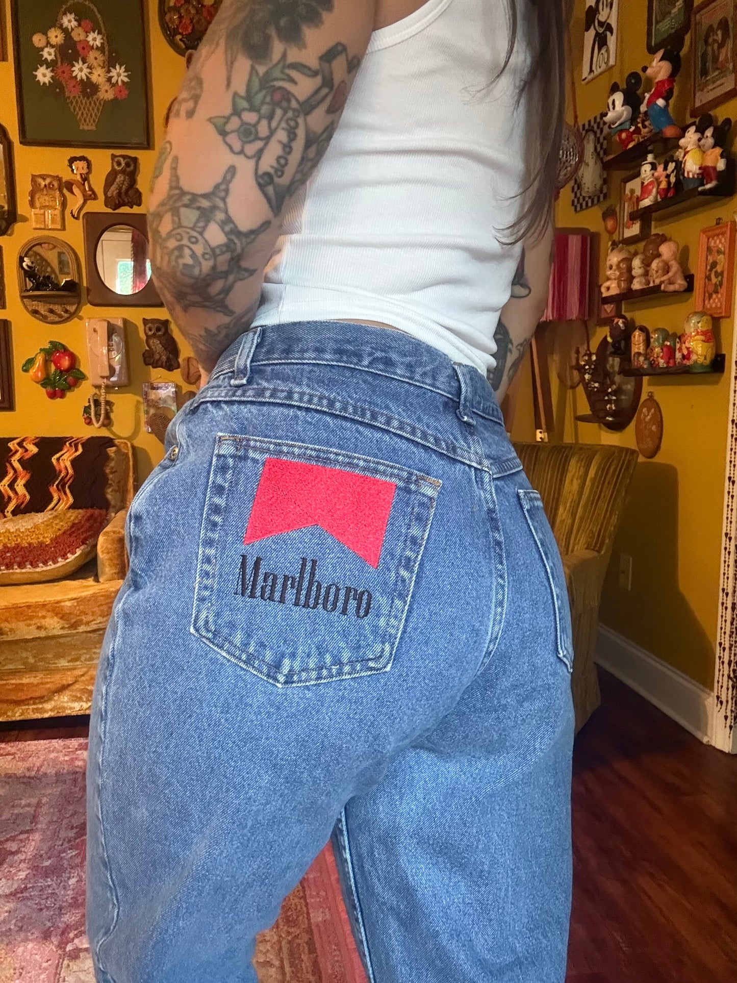 Marlboro 31" Embroidered Vintage Chic Denim Jeans