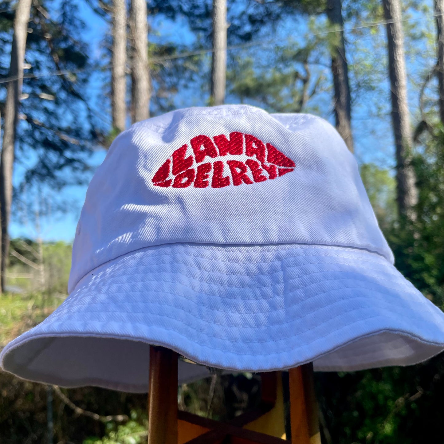 Lana Del Rey Embroidered Lips Bucket Hat