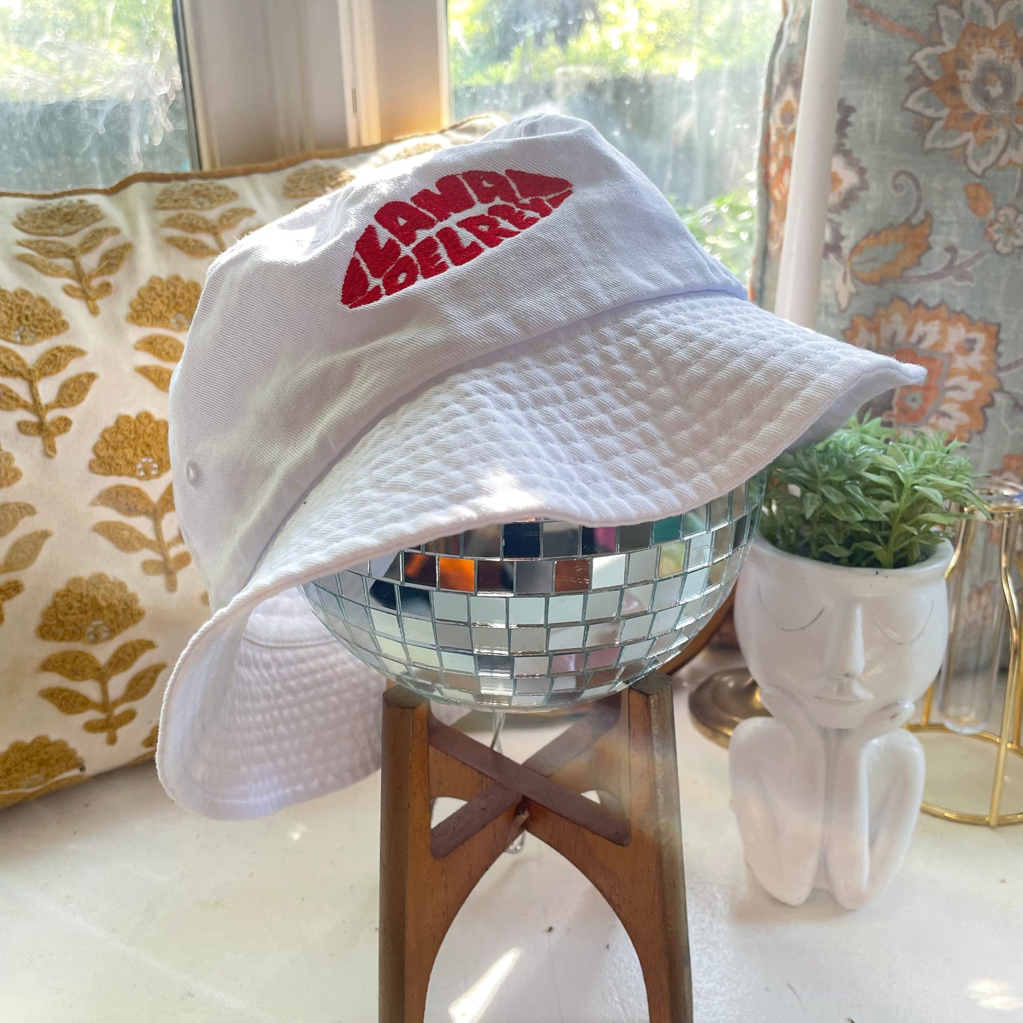 Lana Del Rey Embroidered Lips Bucket Hat